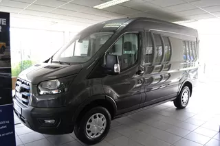 Ford E-Transit Elecitric 350 L2H2 68kWh 184pk Trend Voorraad Nieuw